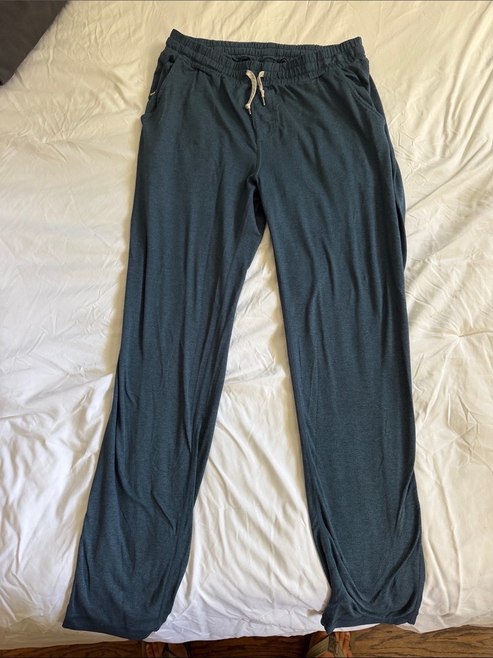 Vuori Men's Drawstring Joggers - Slate Teal